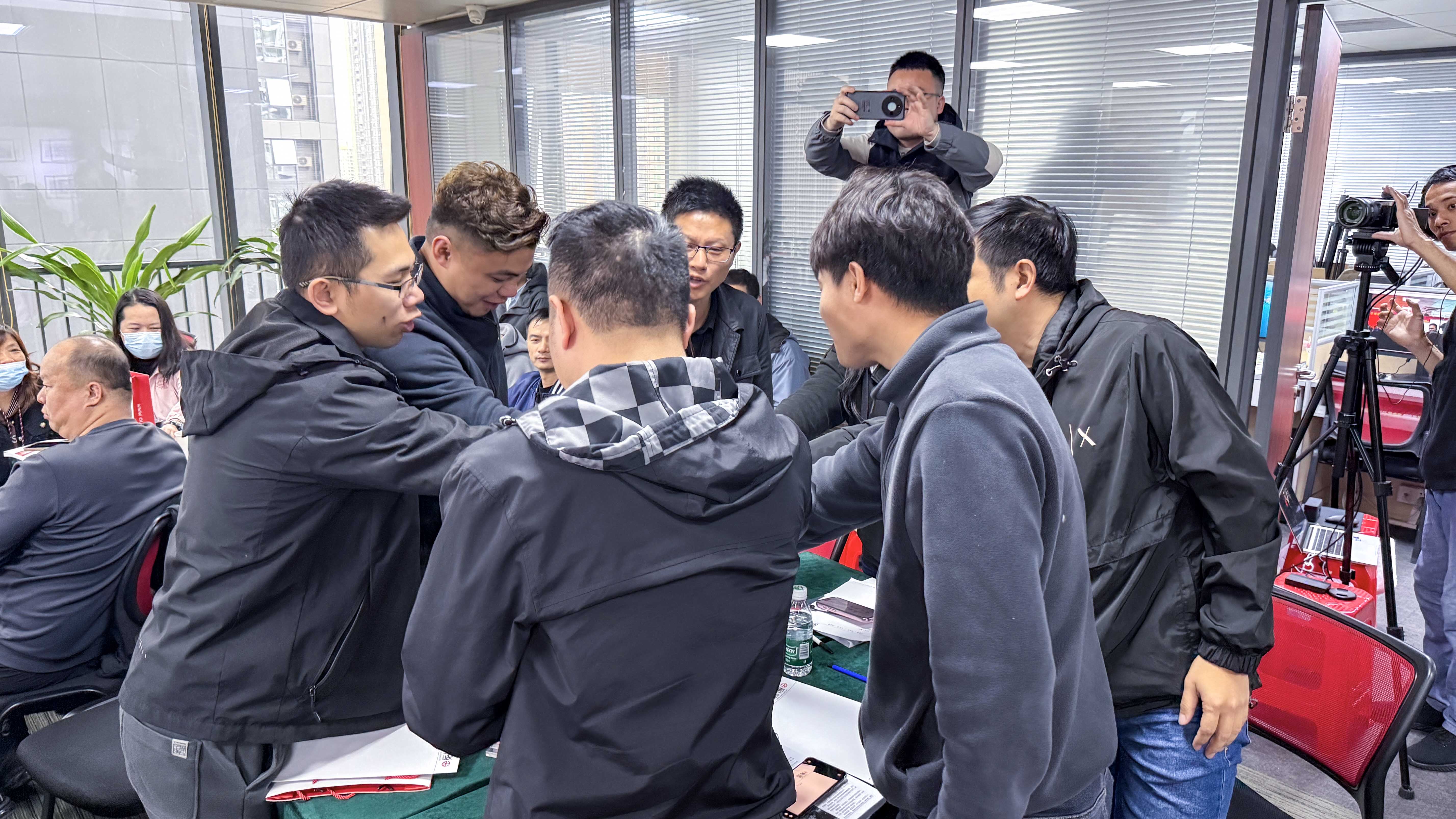 10.喊口號.jpg